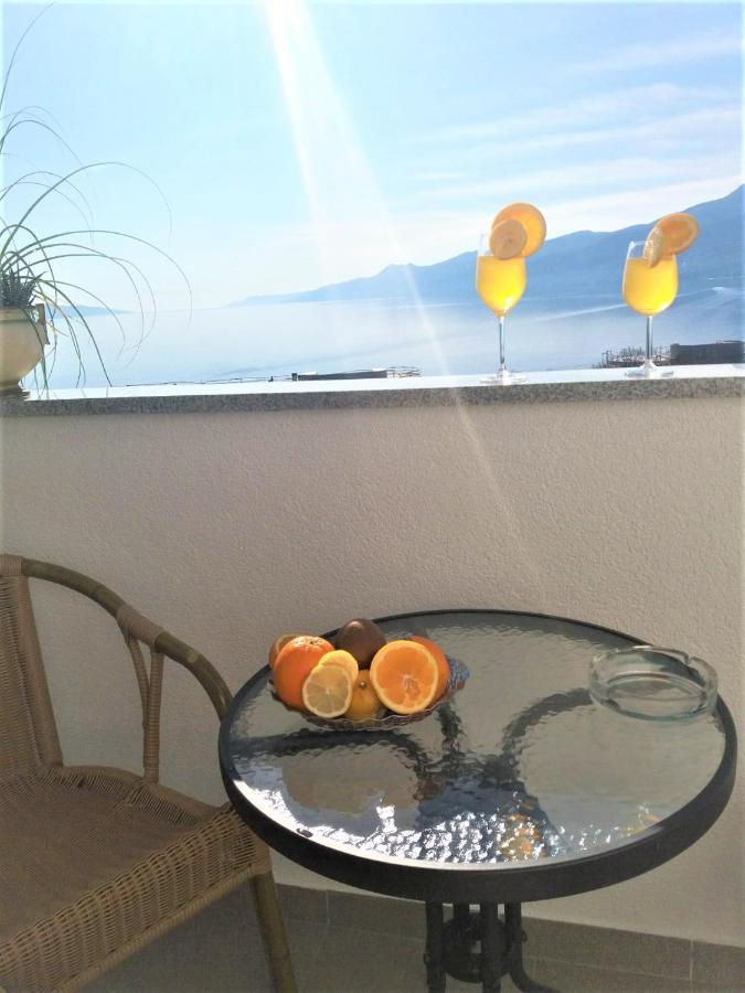 A.B.Kvarner Lägenhet Rijeka Rum bild