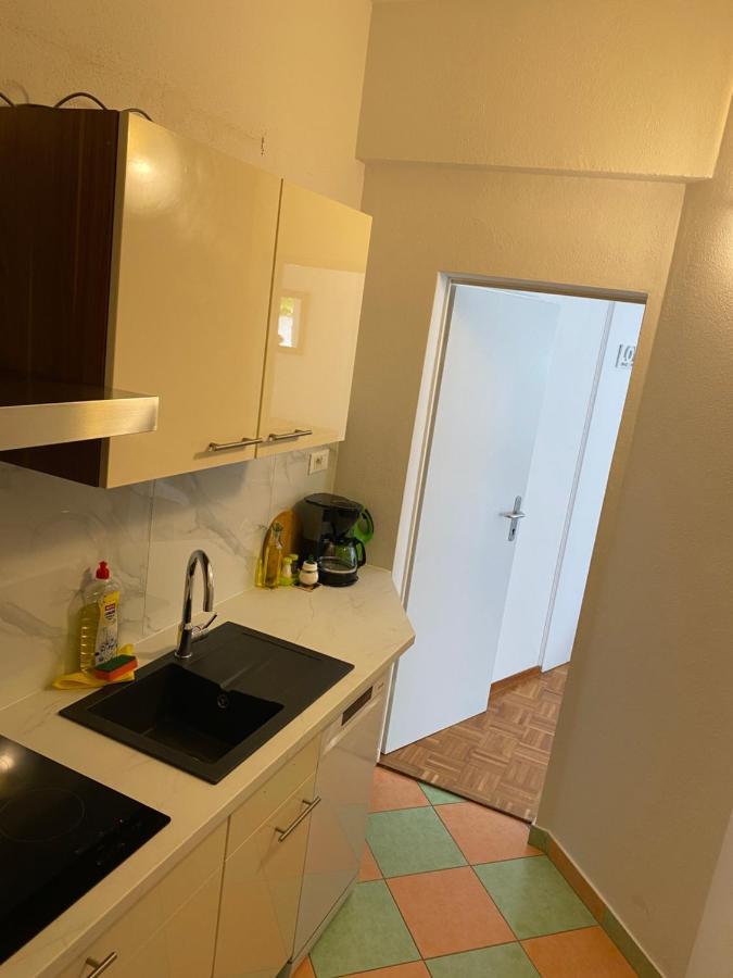 A.B.Kvarner Lägenhet Rijeka Exteriör bild